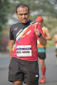 BIB: 421952, 40940
                            <button type="button" onclick="openModal(8283324)" class="btn btn-primary btn-sm float-right btn-popup" data-toggle="modal" data-target=".modal-high-quality">
                        <i class="fas fa-shopping-cart"></i> Add to Cart
                    </button>
                                            <button type="button" onclick="isThisMe(8283324, true)" class="btn btn-success btn-sm float-right btn-popup btn-isme hidden" data-toggle="tooltip" data-placement="bottom" title="นี่คือรูปของคุณใช่ไหม คลิกที่นี่เพื่อเอาเข้าอัลบั้ม">
                        <i class="fas fa-plus"></i> Add to album
                    </button>
                    <button type="button" onclick="isThisMe(8283324, false)" class="btn btn-warning btn-sm float-right btn-popup btn-isnotme hidden">
                        <i class="fas fa-ban"></i> Remove from album
                    </button>